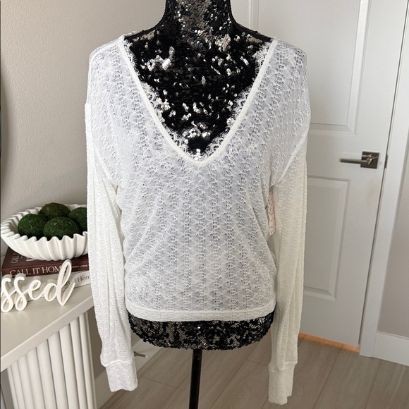 Free People Tops - Free People White Lace V-Neck Top